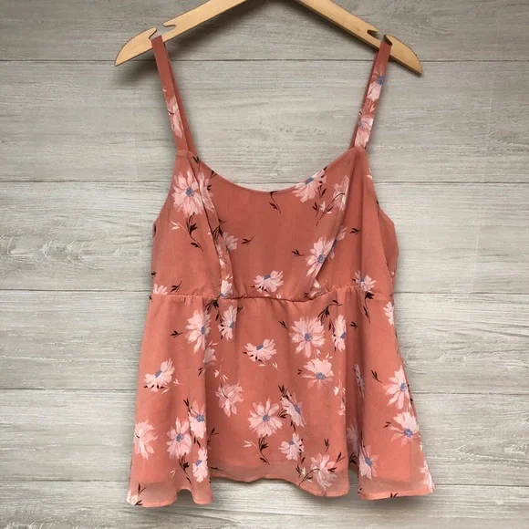 | Torrid | Chiffon Fit and Flare Top. Size 00. - Picture 3 of 5